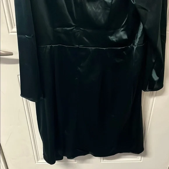 Julia Jordan Long Sleeve Faux Wrap Dress - Picture 6 of 11